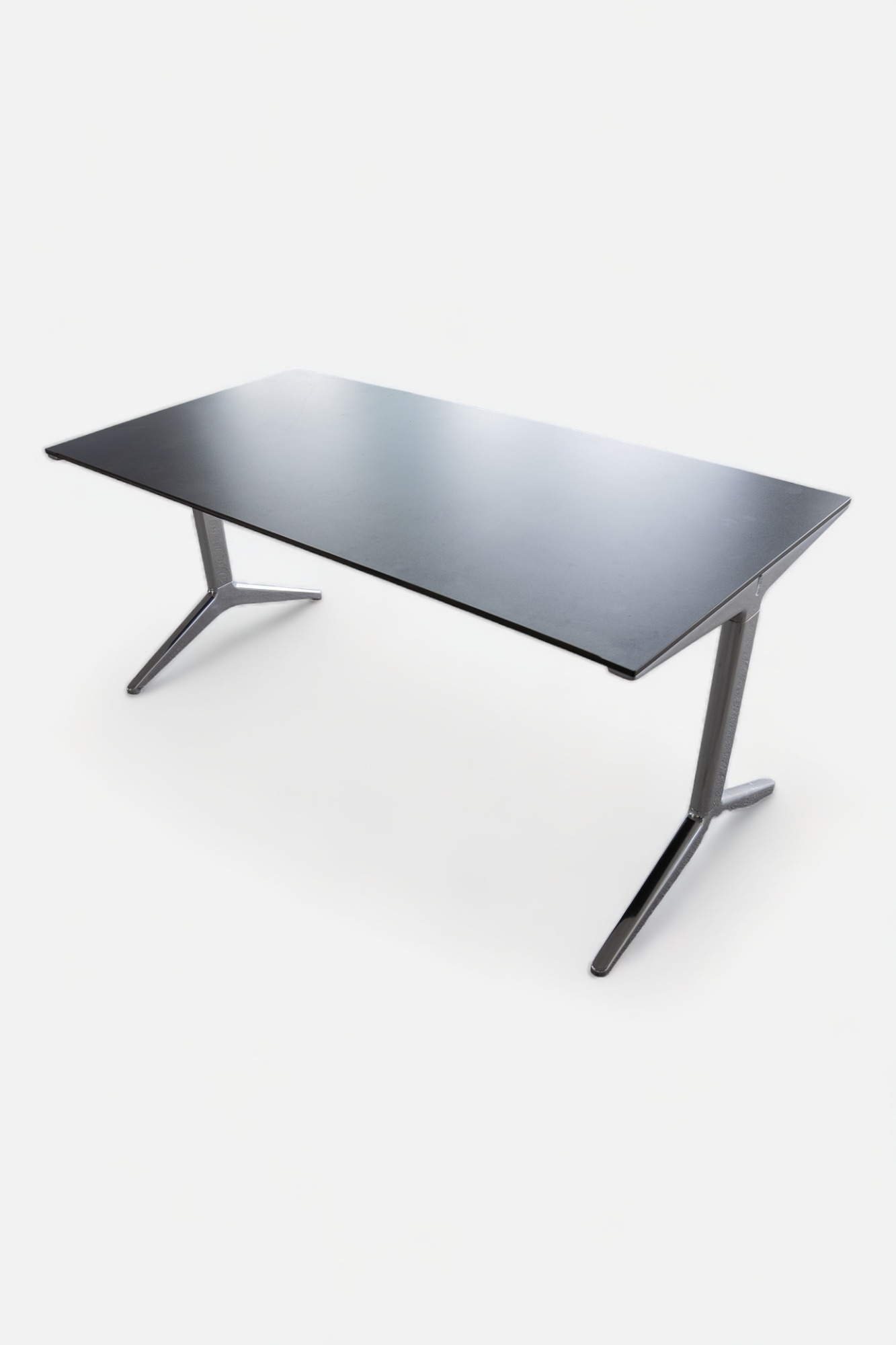 Ahrend black table top without castors