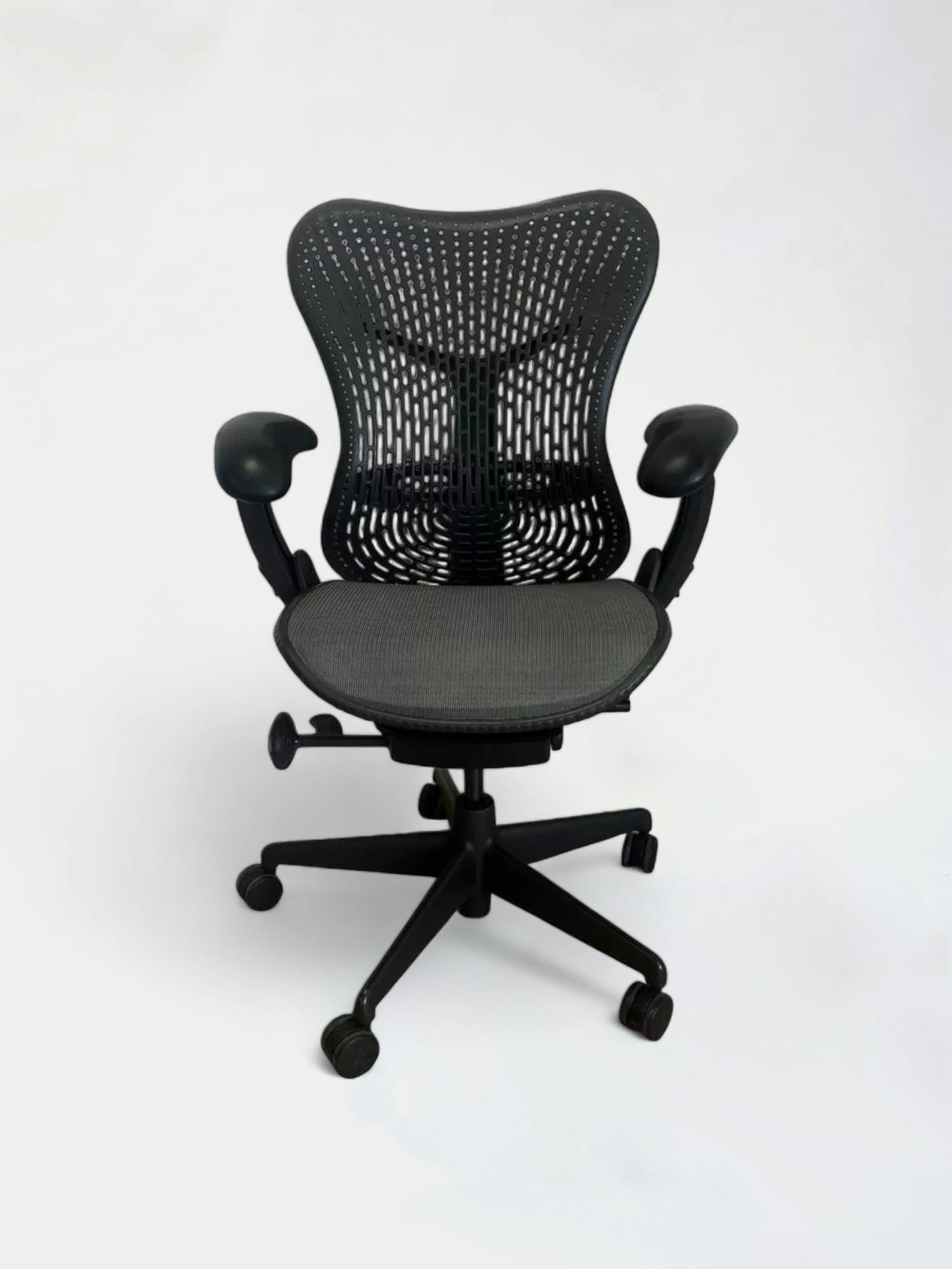 Herman Miller Mirra Full Option bureaustoel - Relieve Furniture
