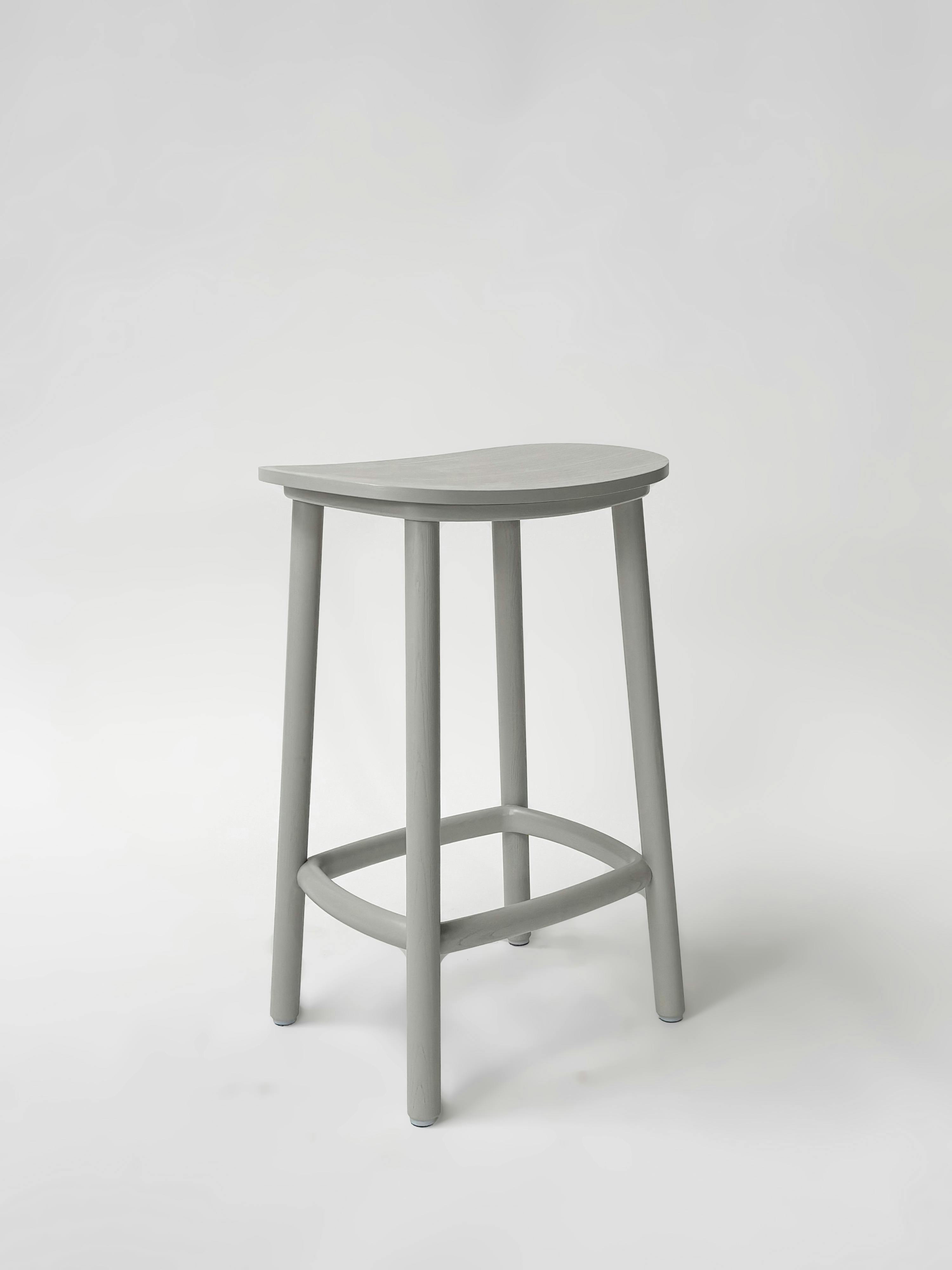 CRUSO Tabouret en bois de chêne gris - 65cm - Relieve Furniture