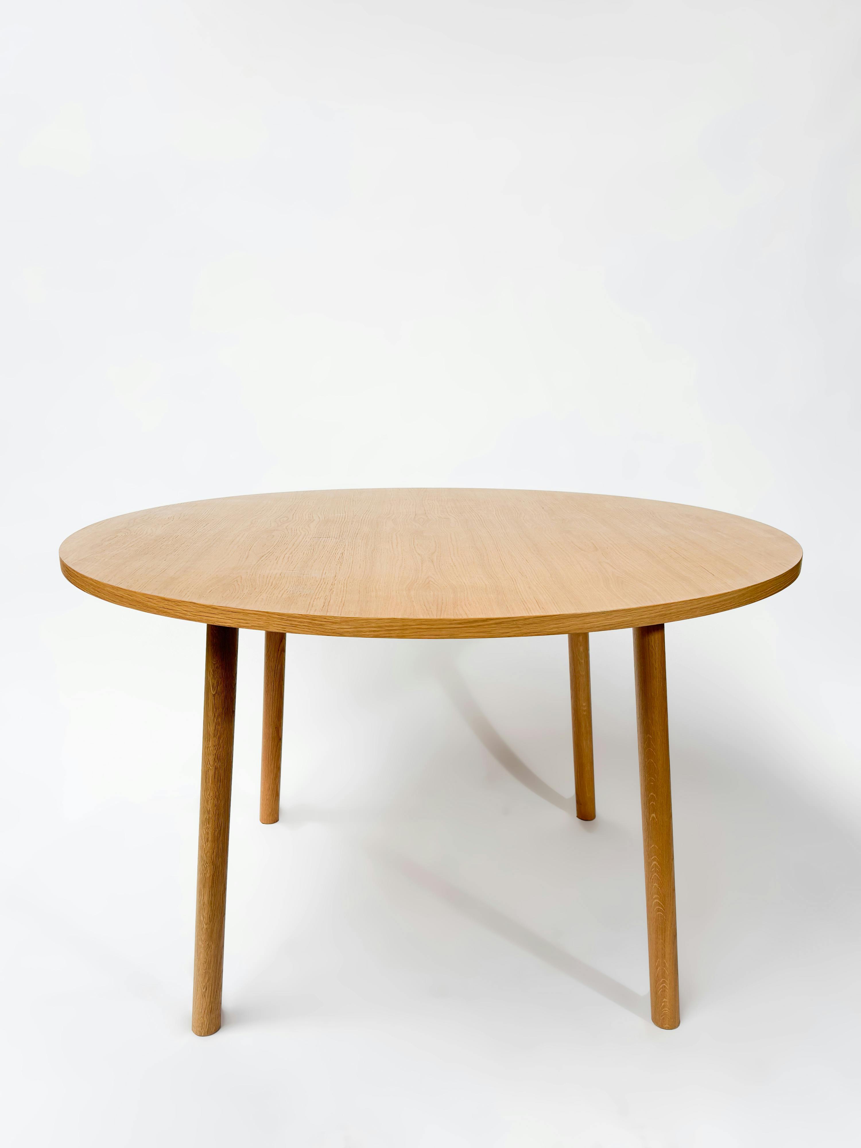 CRUSO Natural Oak Round Table - 90cm - Relieve Furniture