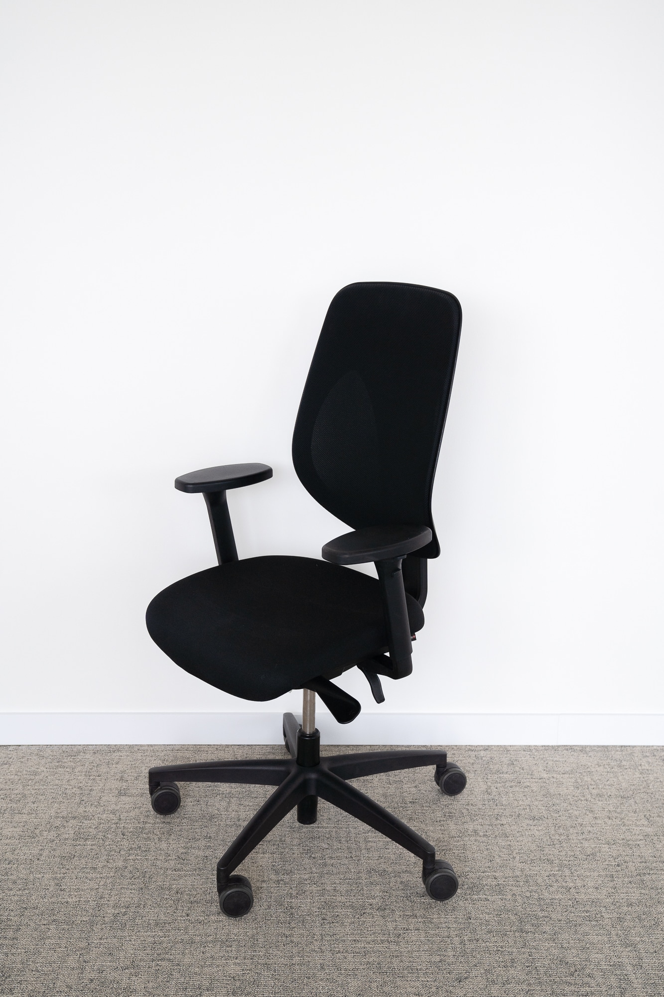 GIROFLEX Black office chair