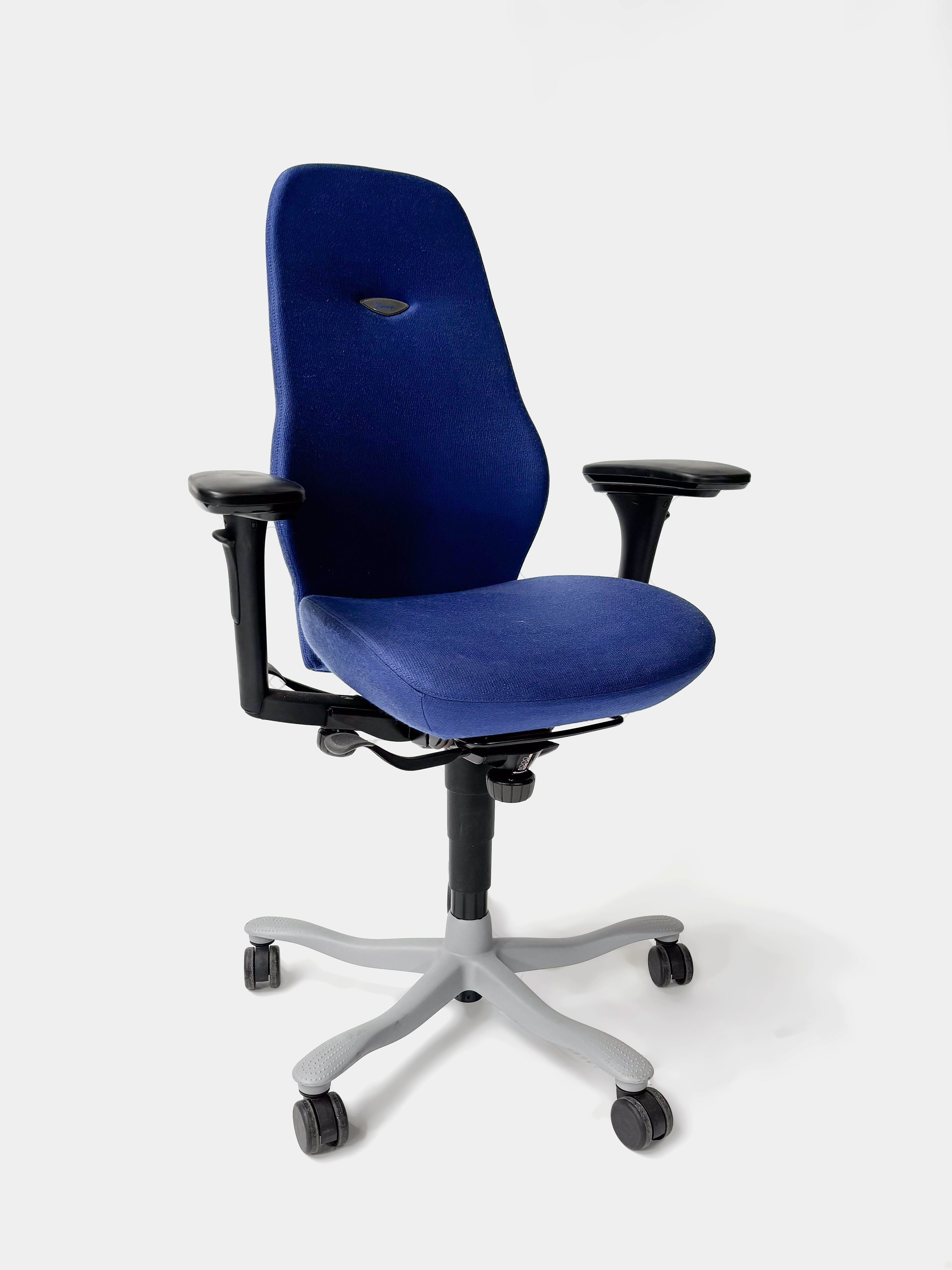 Kinnarps 8000 Ergonomic Navy Blue Fabric Office Chair with Adjustable Arms and Lumbar Support on wheels