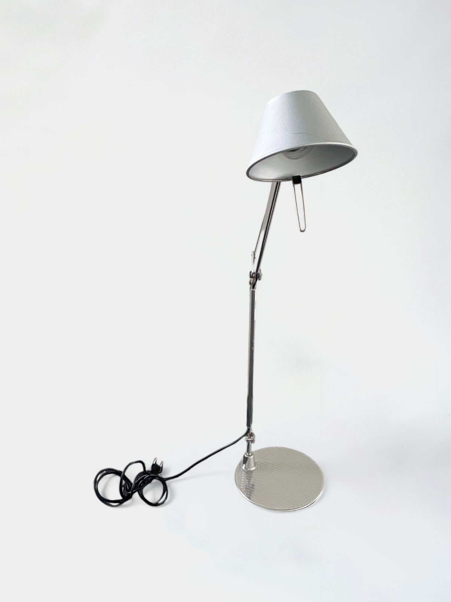 Artemide Tolomeo Silver Metal Adjustable Floor Lamp with Sleek Design (Lampadaire réglable en métal argenté au design épuré)