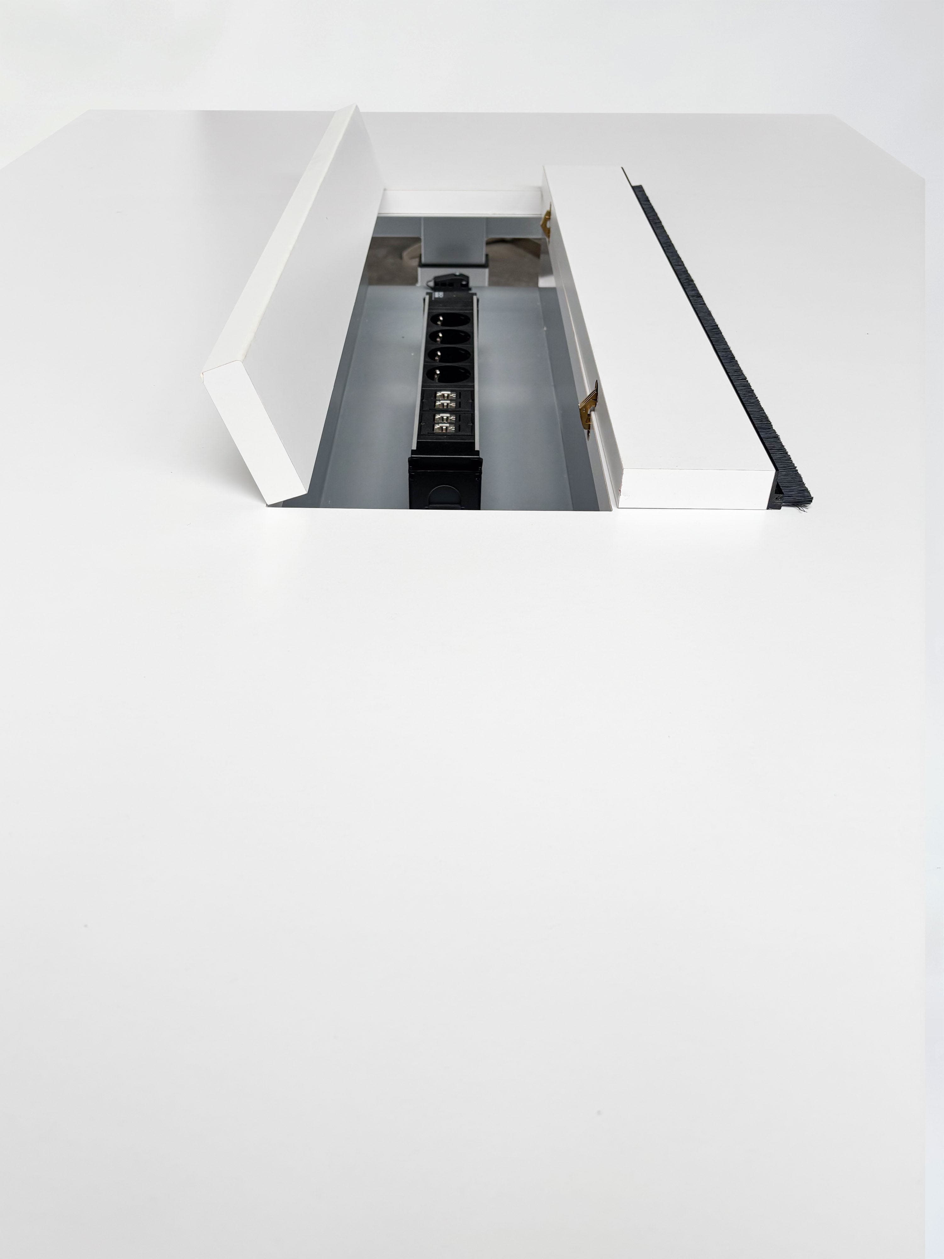 Gumpo vergadertafel 160cm wit met kabeldoorvoer op grijze poten