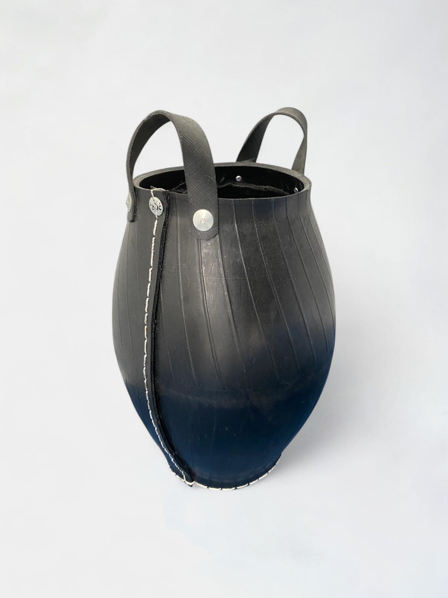 Black umbrella pot