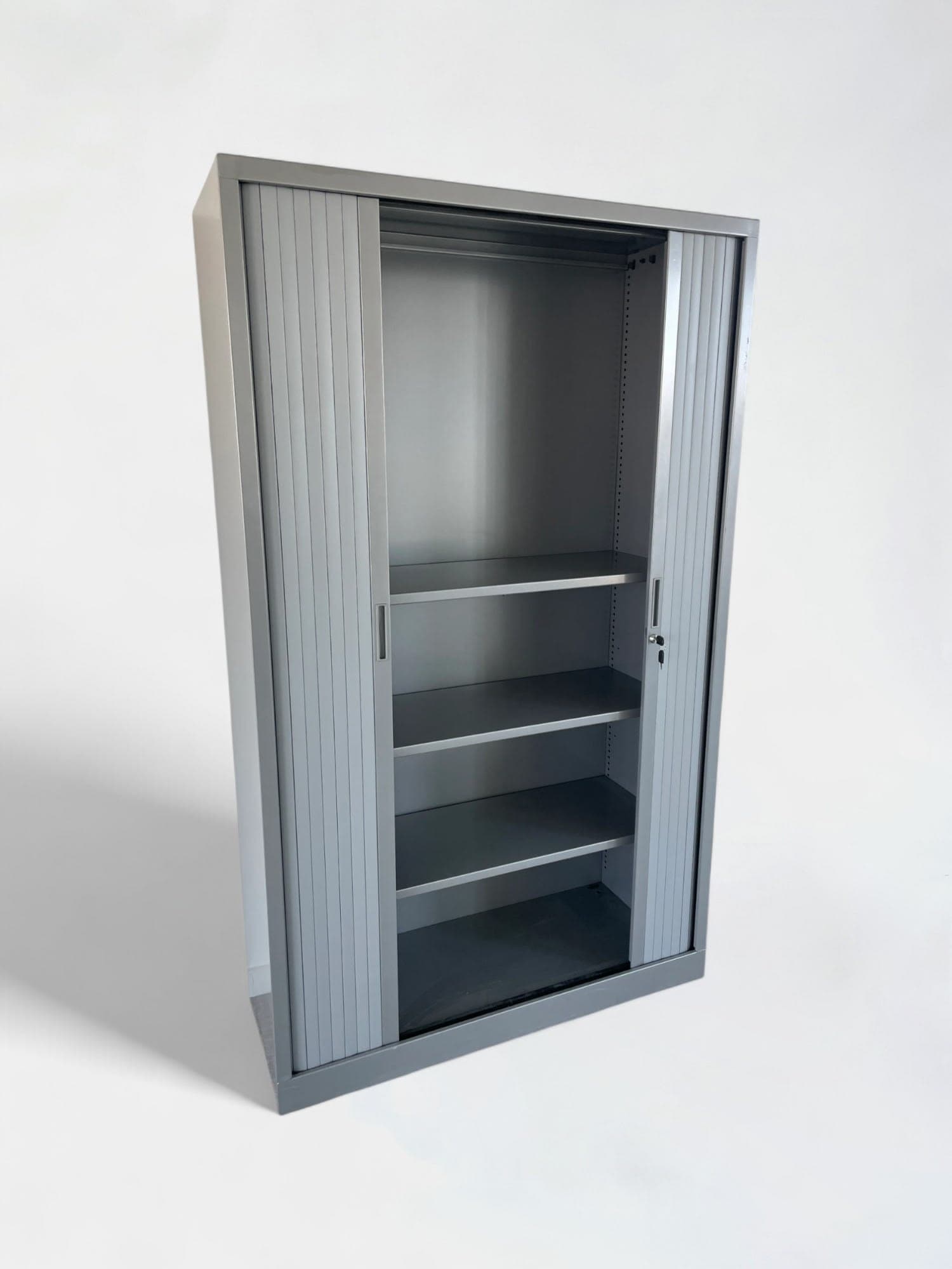 Hoge grijze kast 198cm