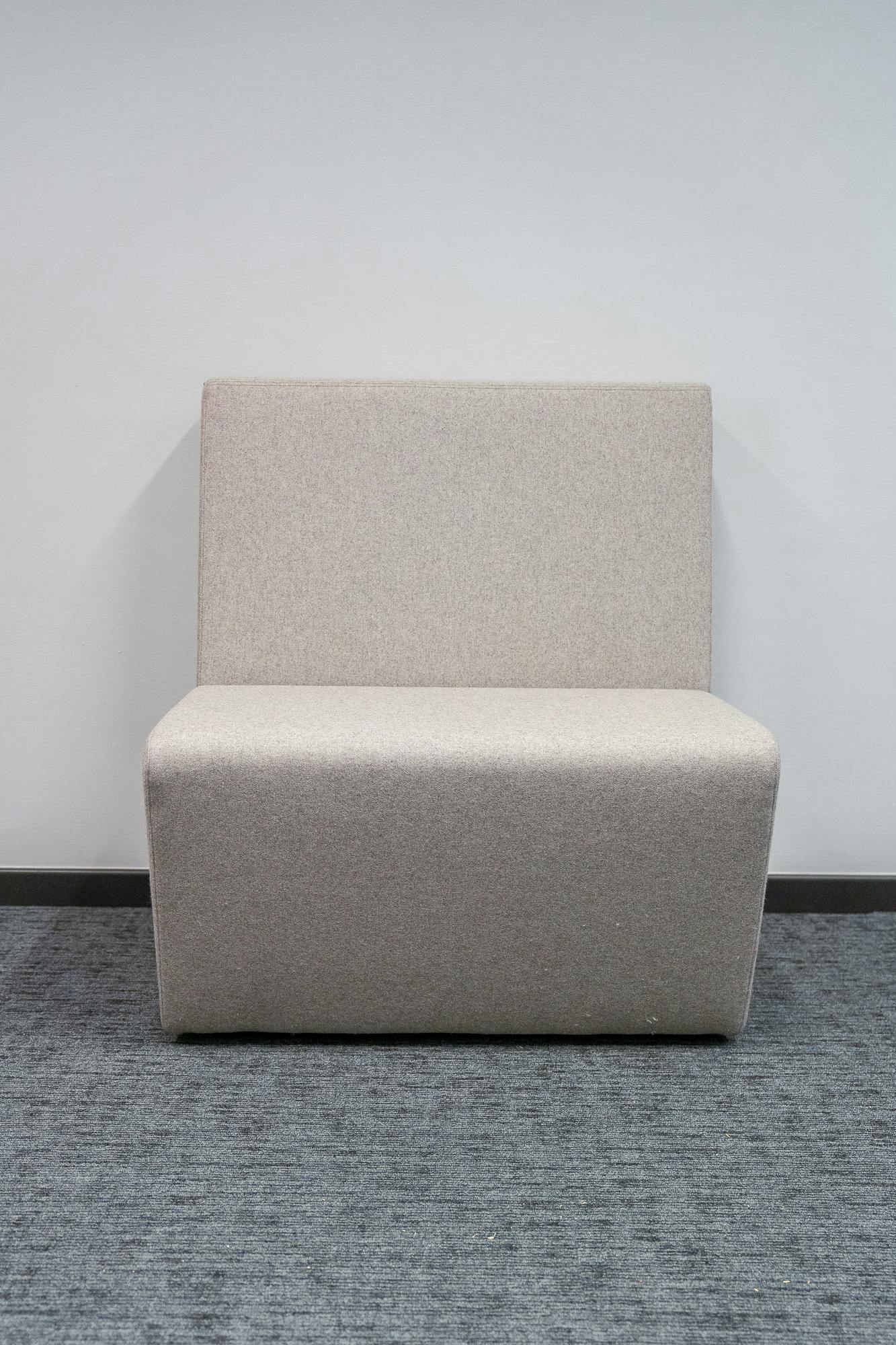Drisag grey bench seat - Relieve Furniture
