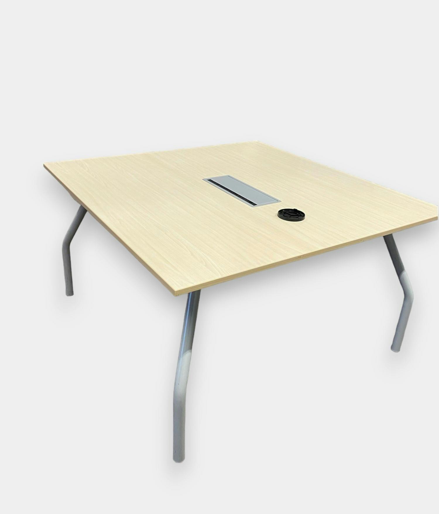 PAMI Table de réunion carrée 130cm - Relieve Furniture