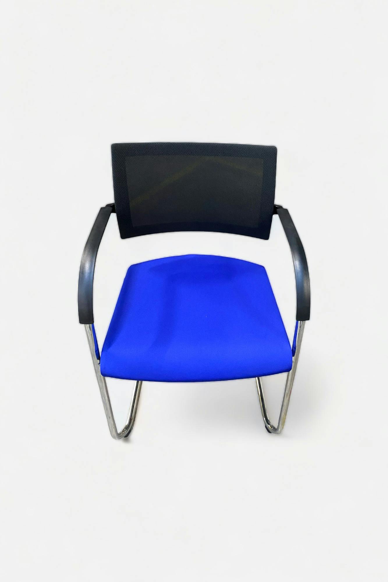 BENE Chaise de réunion bleue - Relieve Furniture
