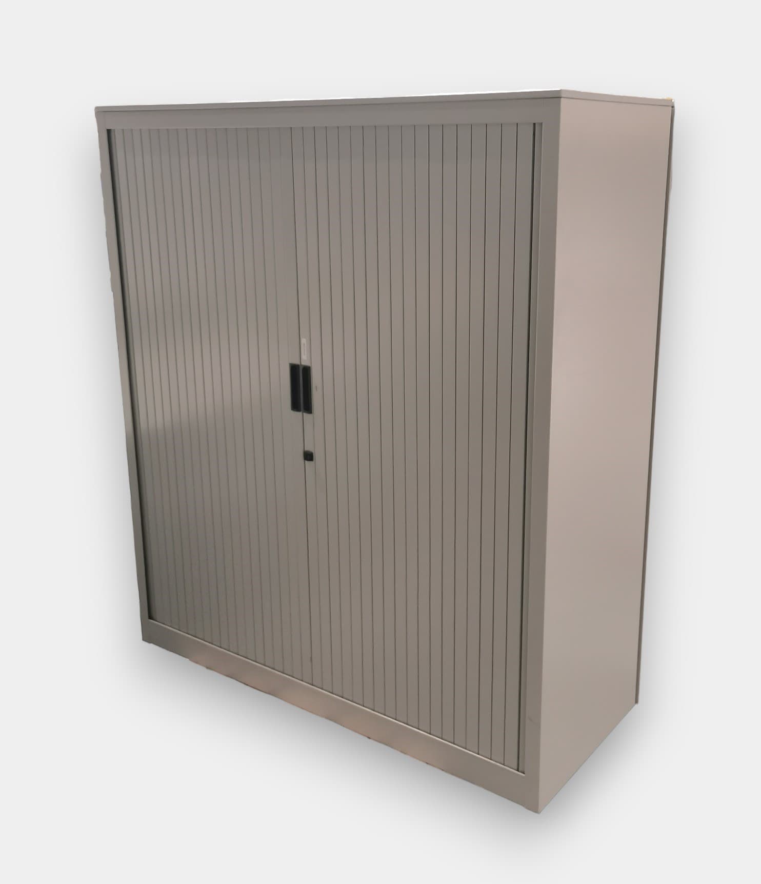 135cm Grijze kast schuifdeuren