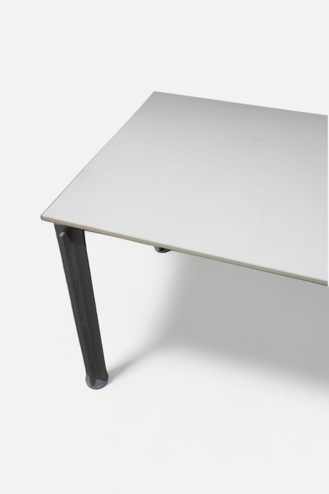 Bulo H20 240cm houten bureau met wit blad en grijze poten