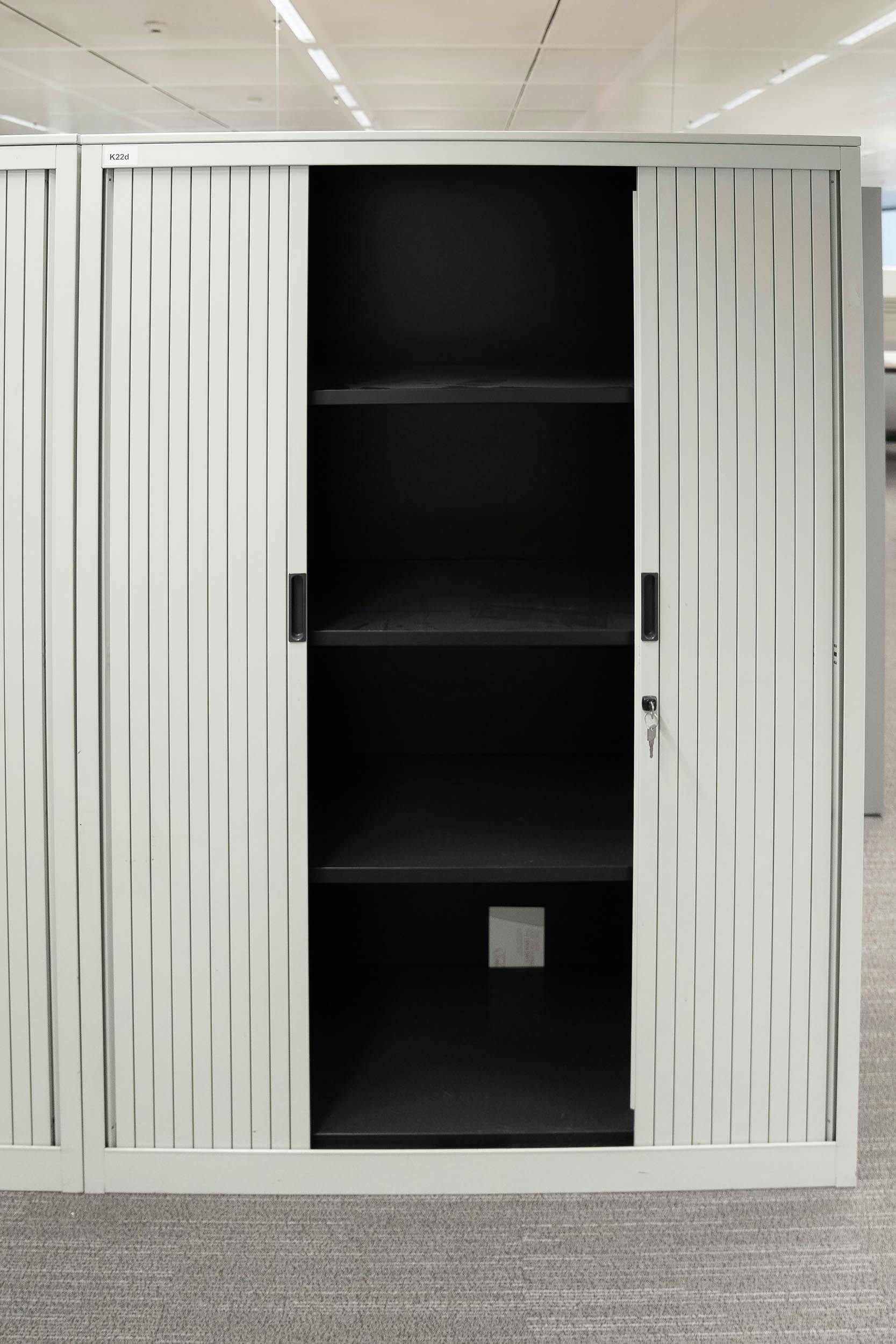 SAMAS Armoire de rangement grise 165cm - Relieve Furniture
