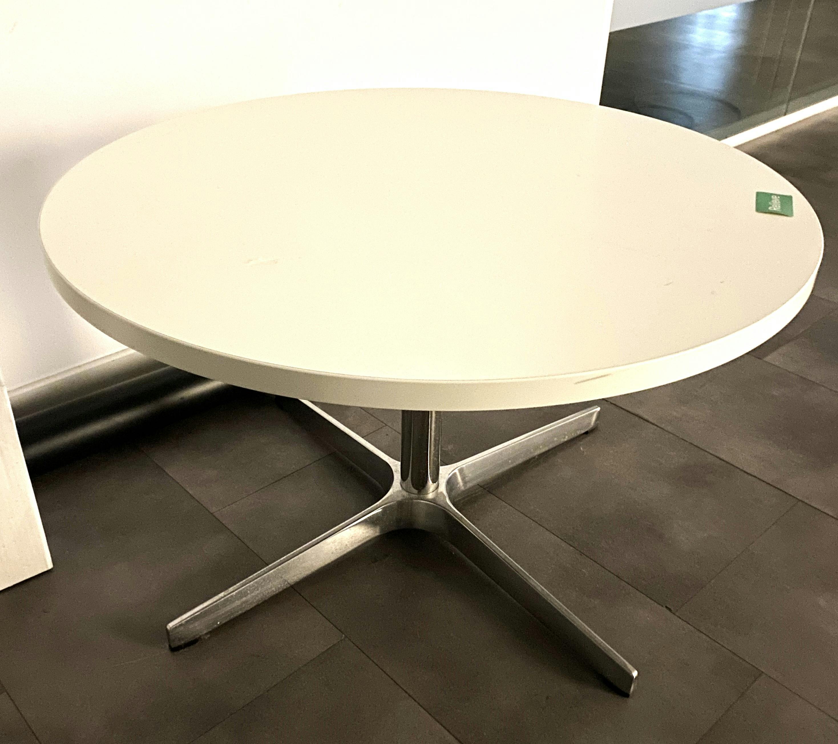 White round coffee table - Relieve Furniture