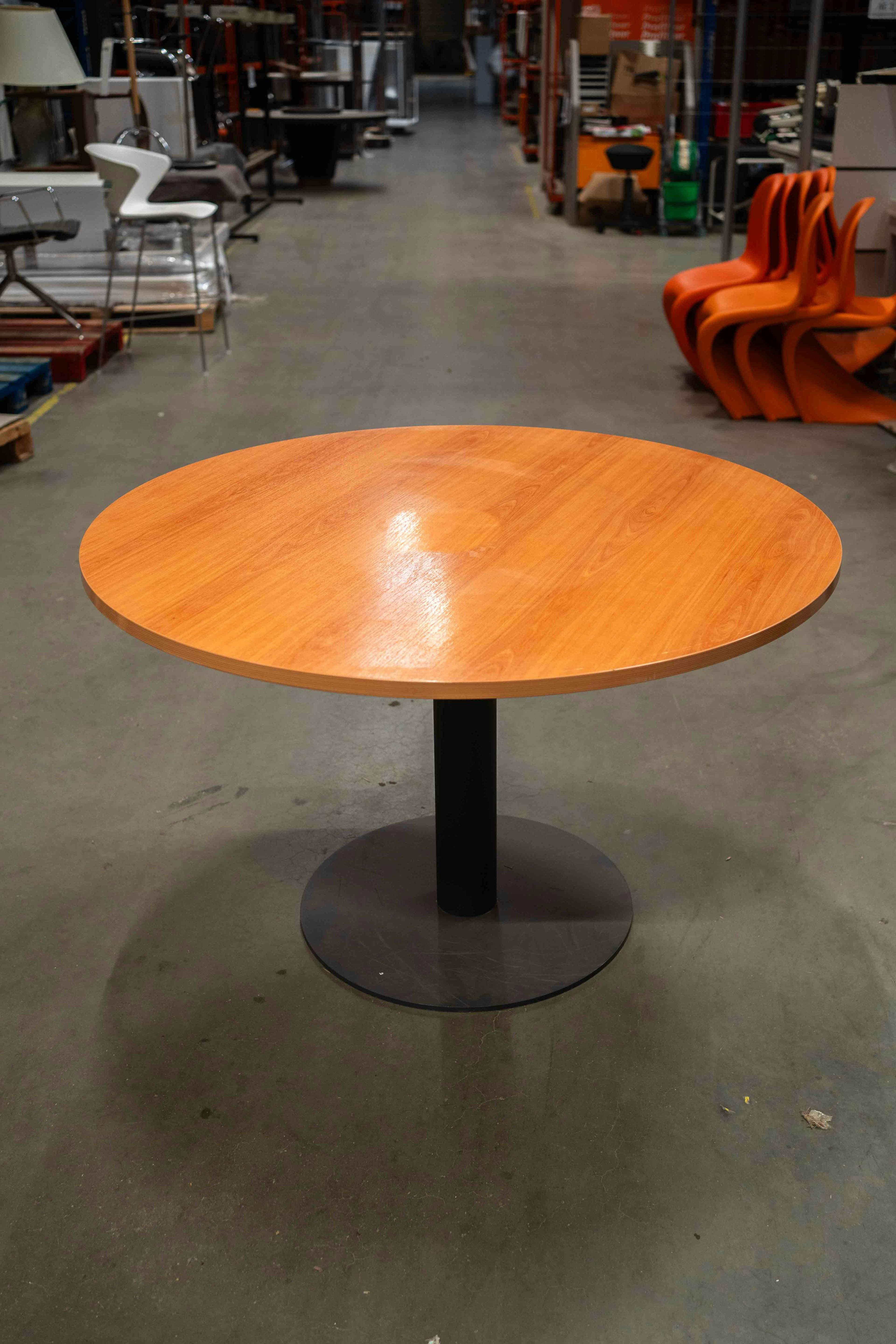 BEFI1303:Ronde-ovale-tafels - Relieve Furniture
