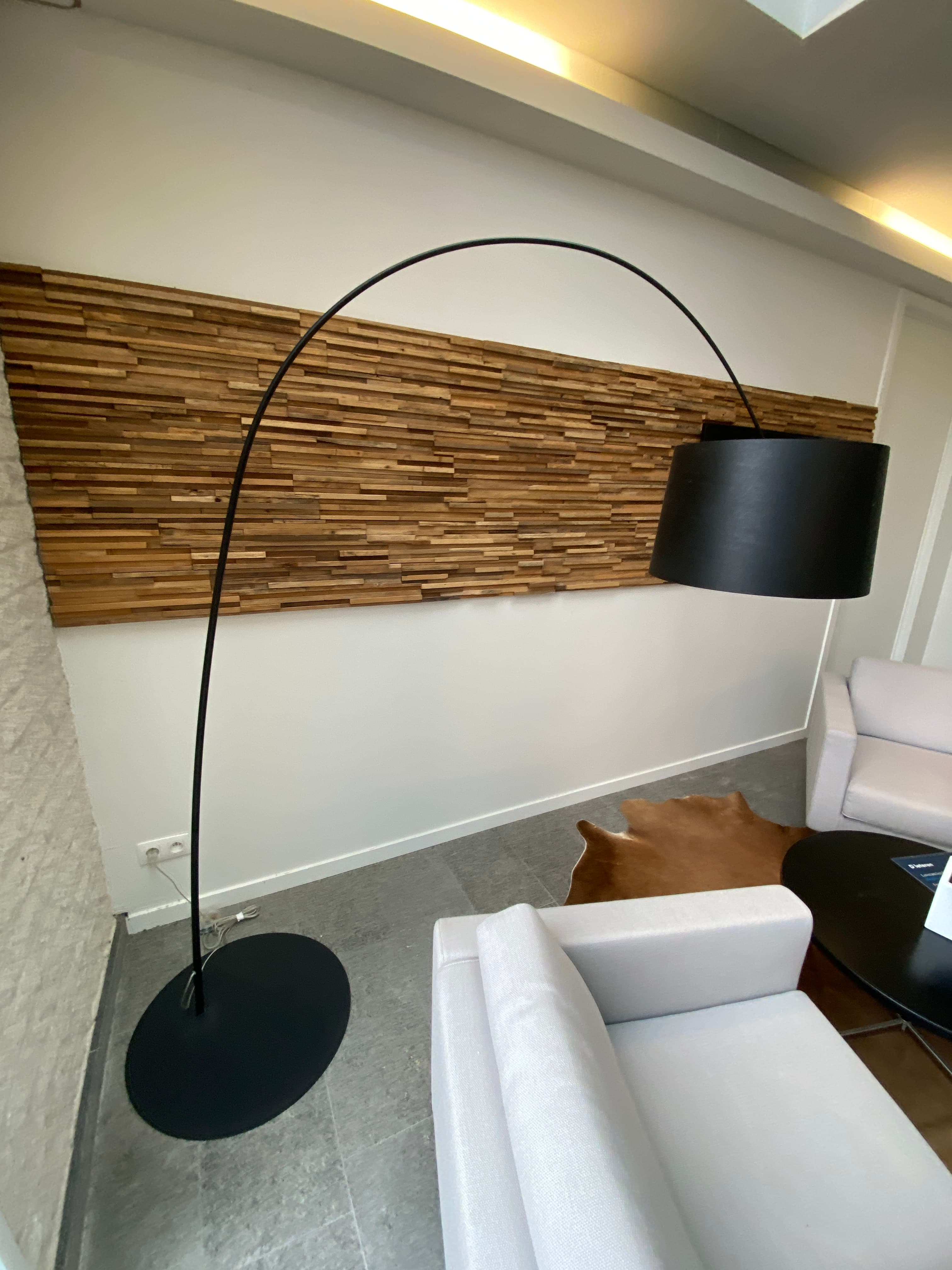 Black Metal Floor Lamp with Arc Design