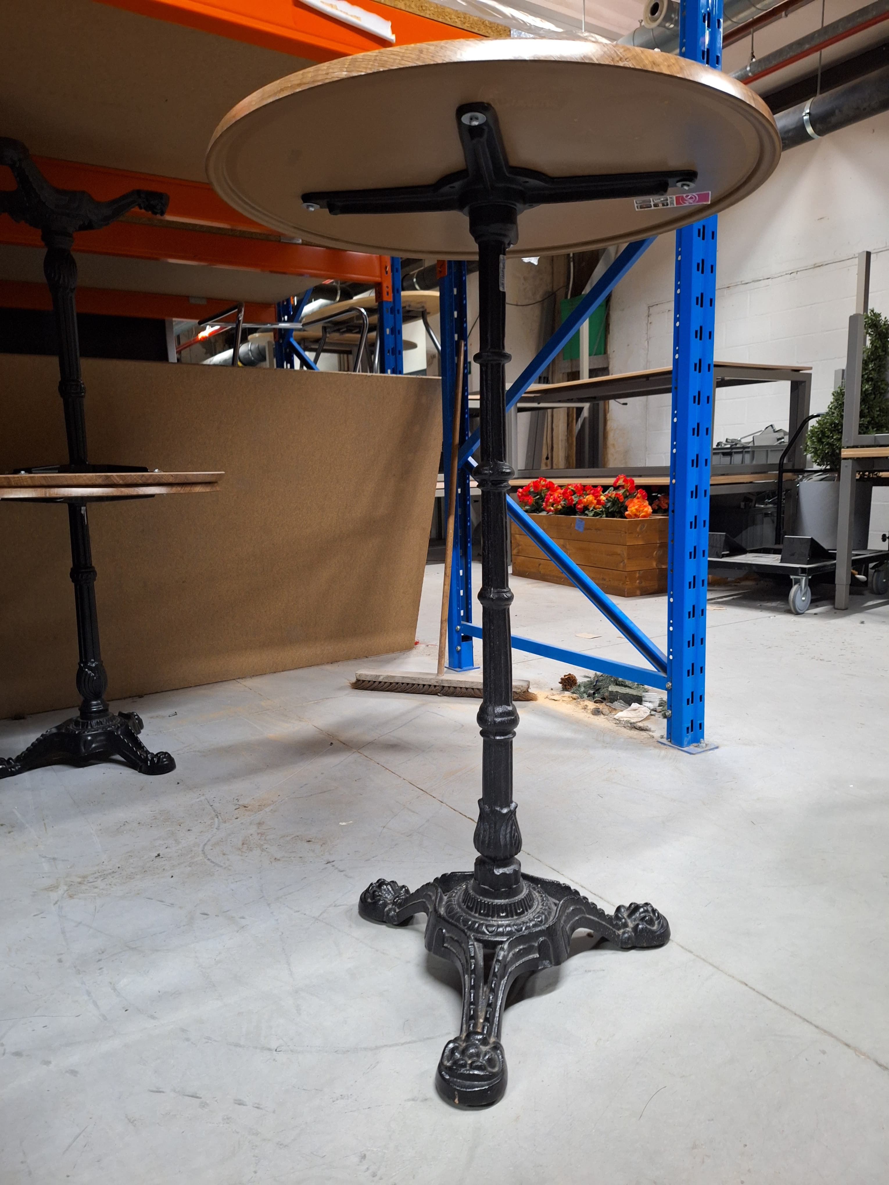 110cm High round plastic table with black leg