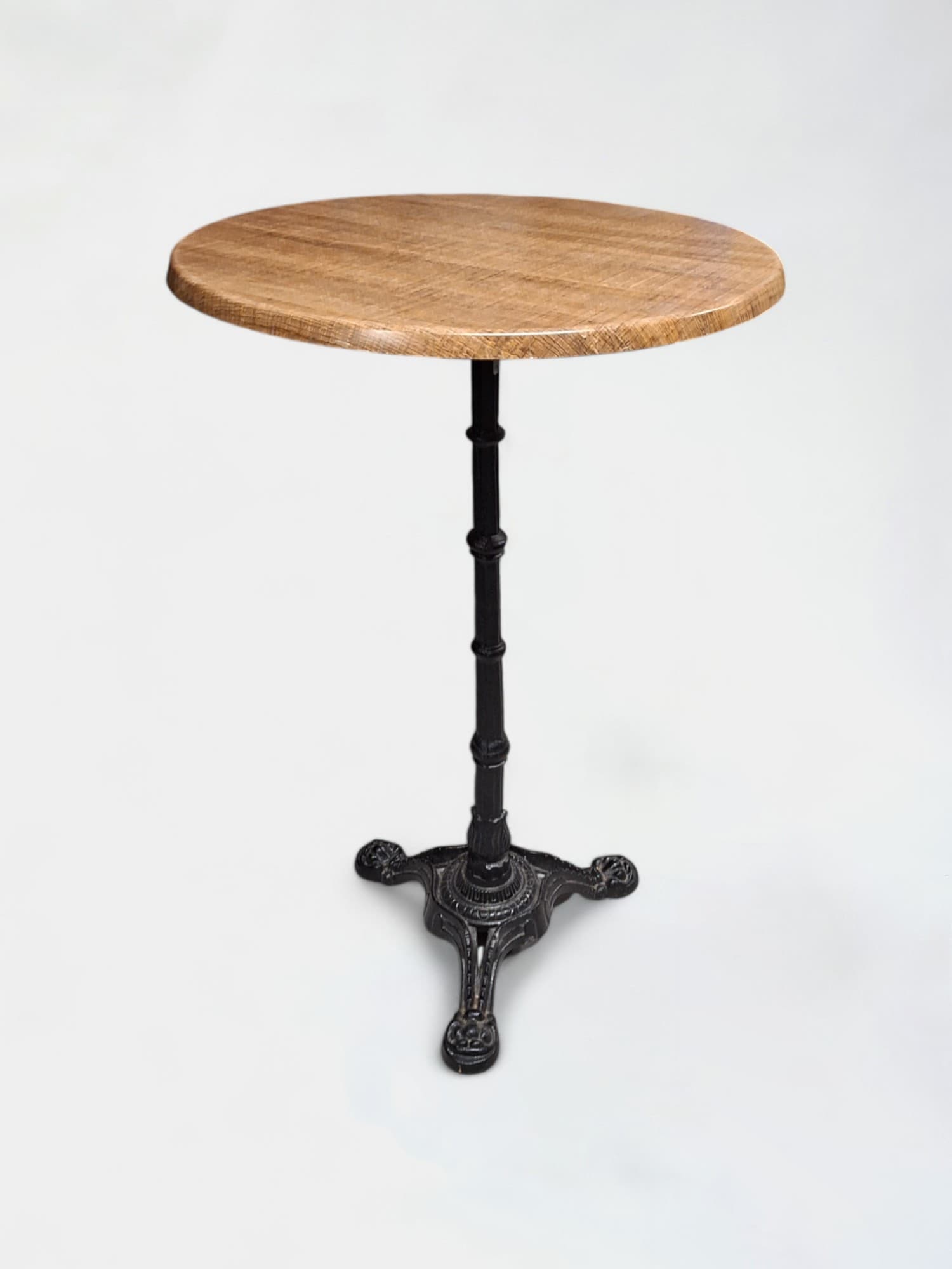 High round plastic table with black leg