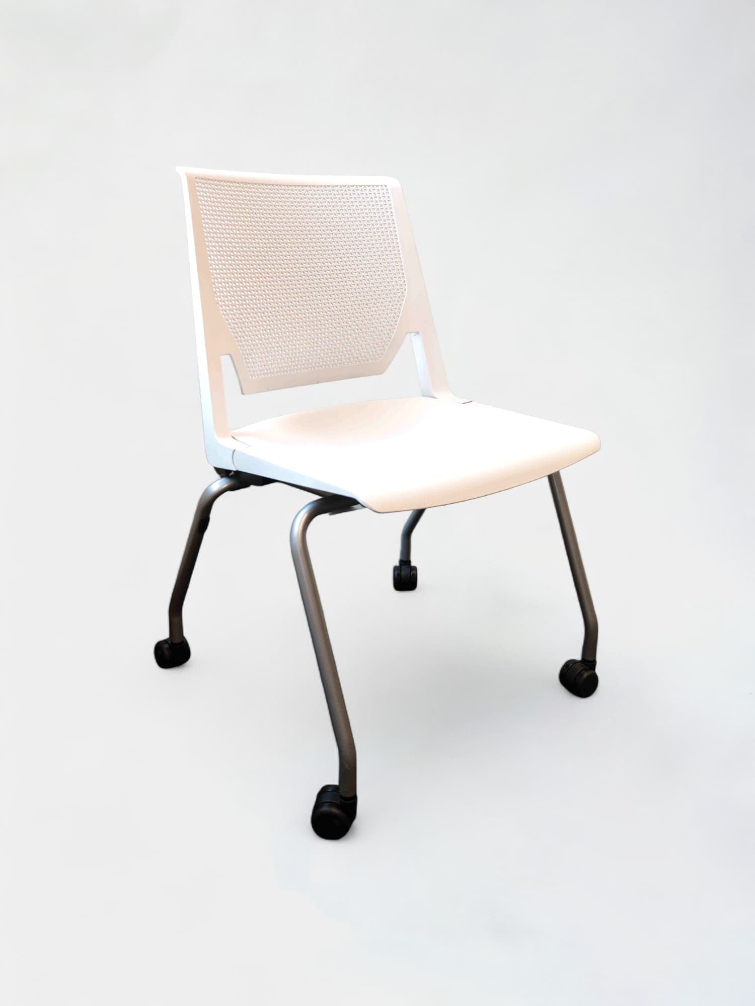 HAWORTH White Plastic Office Chair with Breathable Backrest on Wheels