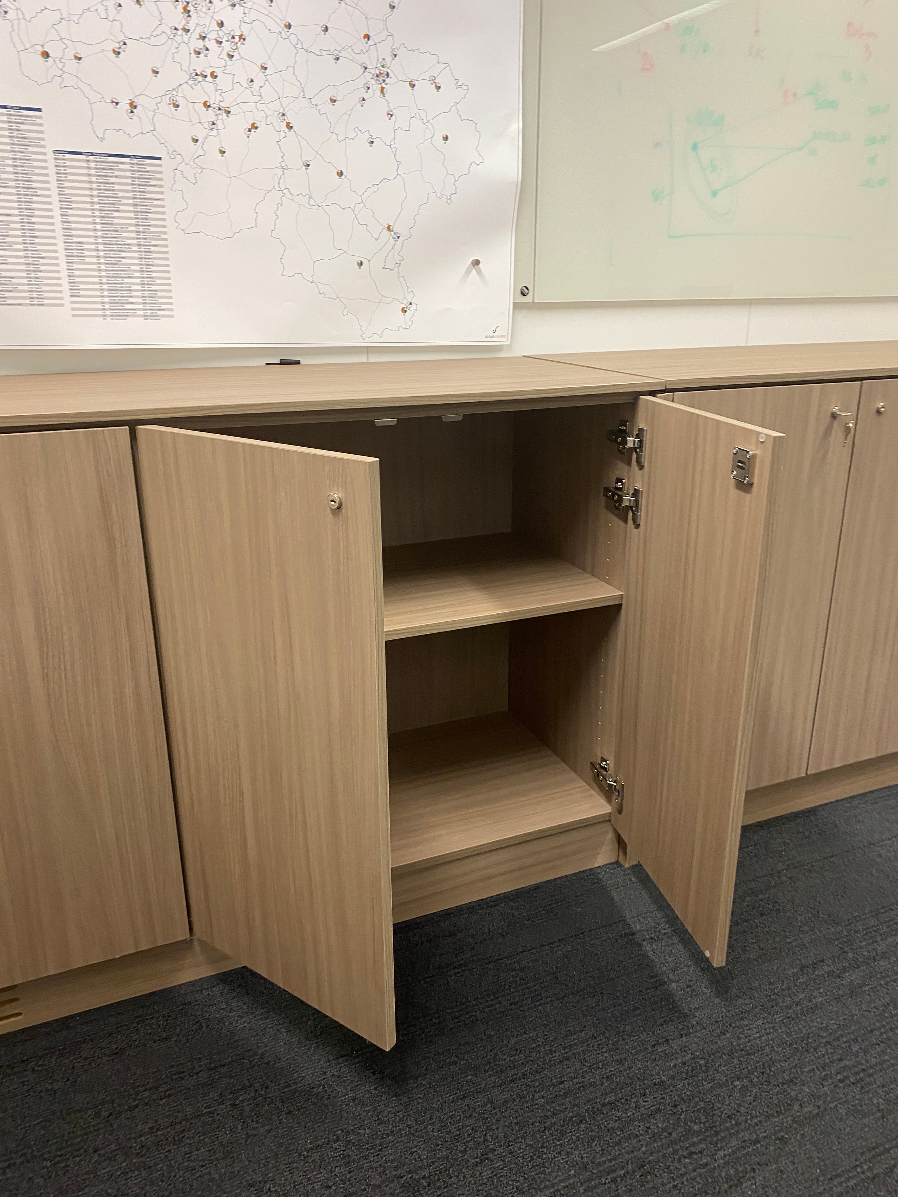 4 portes Rangement en bois avec clés