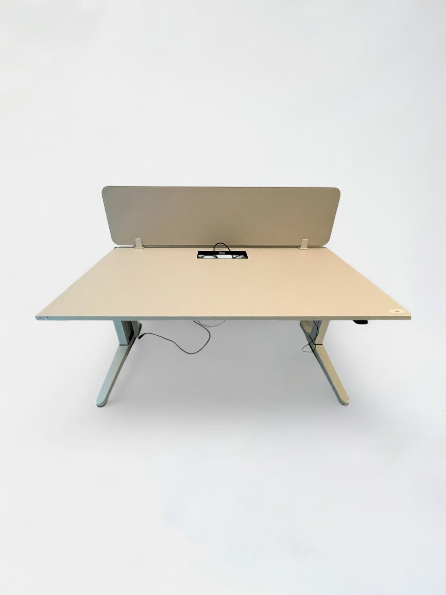 Steelcase Bureau Eletric blanc crème sans séparateur