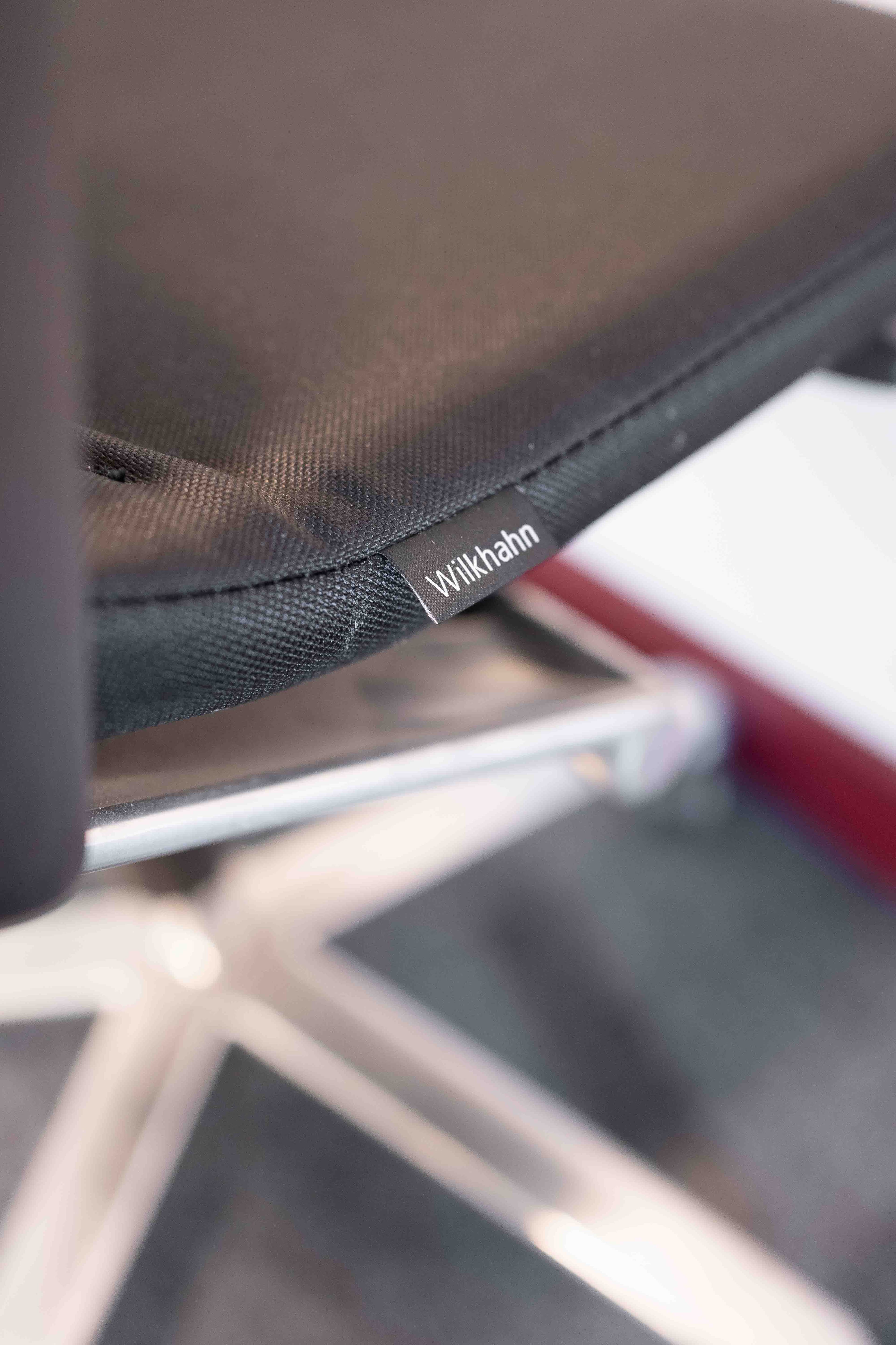 Wilkhahn donkerbruine bureaustoel op stalen verrijdbare poten