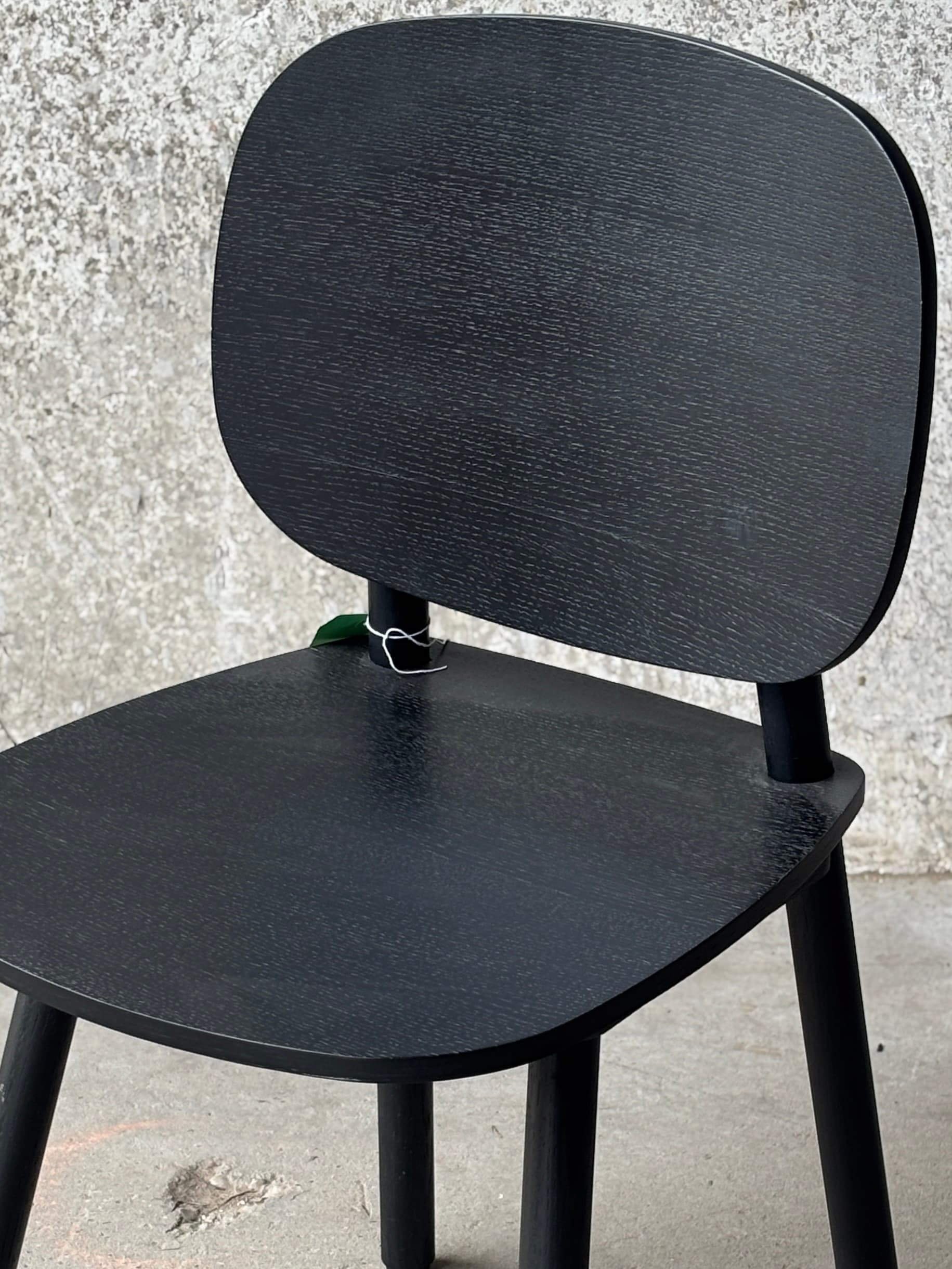 CRUSO Zwarte Houten Eetkamerstoel